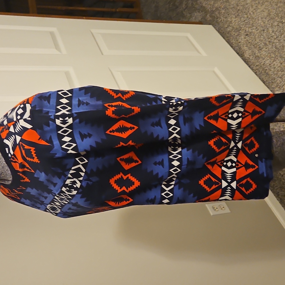 Lauren Ralph Lauren Active vintage Aztec Southwest Print Top - Picture 5 of 6